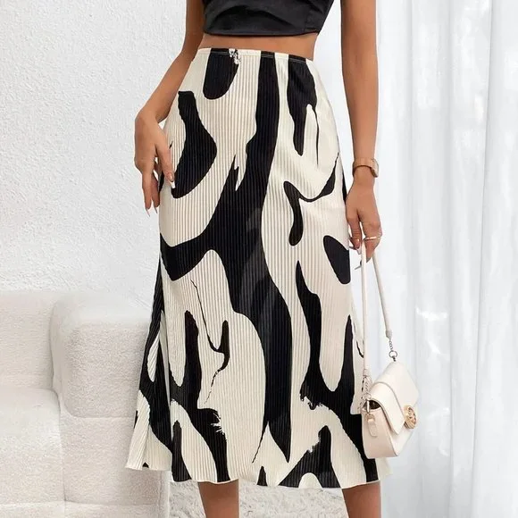 Black And White Preppy Womens Graphic Print Plisse Skirt - Picture 3 of 5